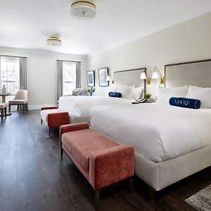 Signature Queen Room